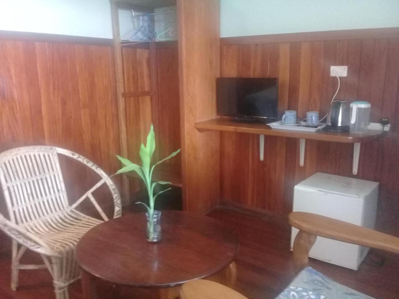 Rekona Lodge Gizo Extérieur photo